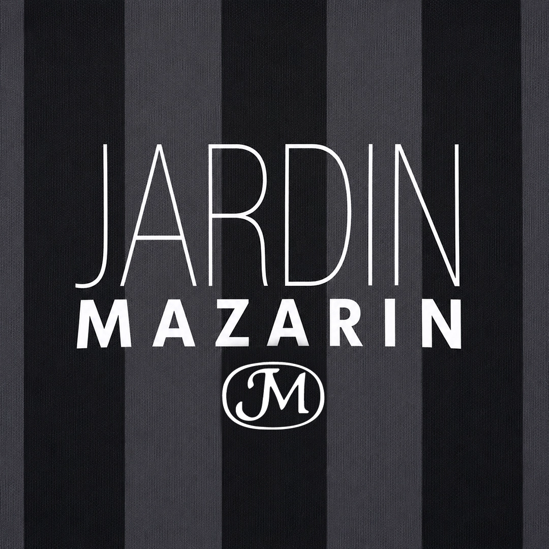 Détail Maillot Domicile 2025/2026 logo Jardin Mazarin