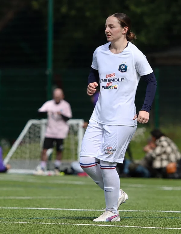 Photo du tournoi des Fiertés de Clairefontaine, notre équipe SC Aix Féminin à fièrement représenter la Ligue Méditerranée